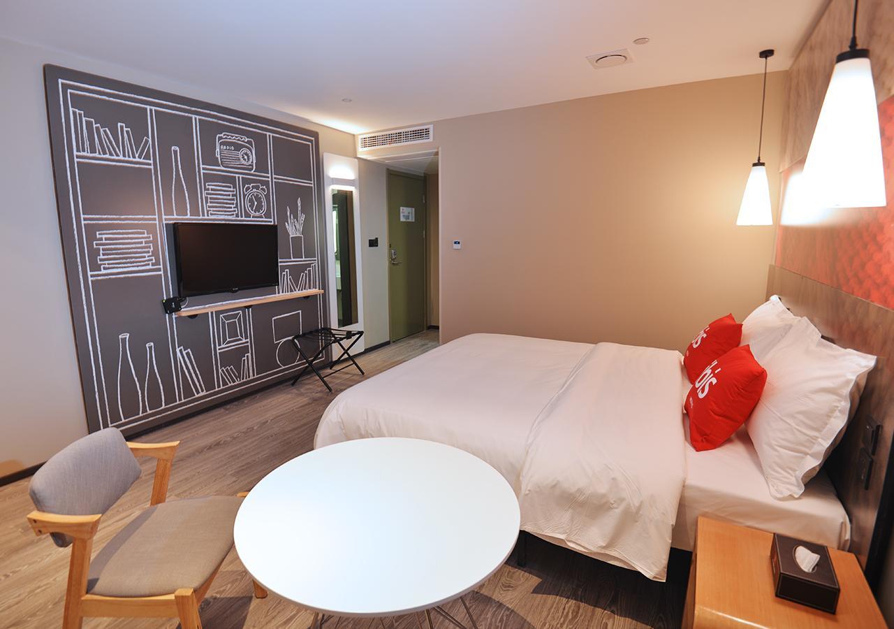 Ibis Nanjing Tianyin Avenue Hotel Exterior photo