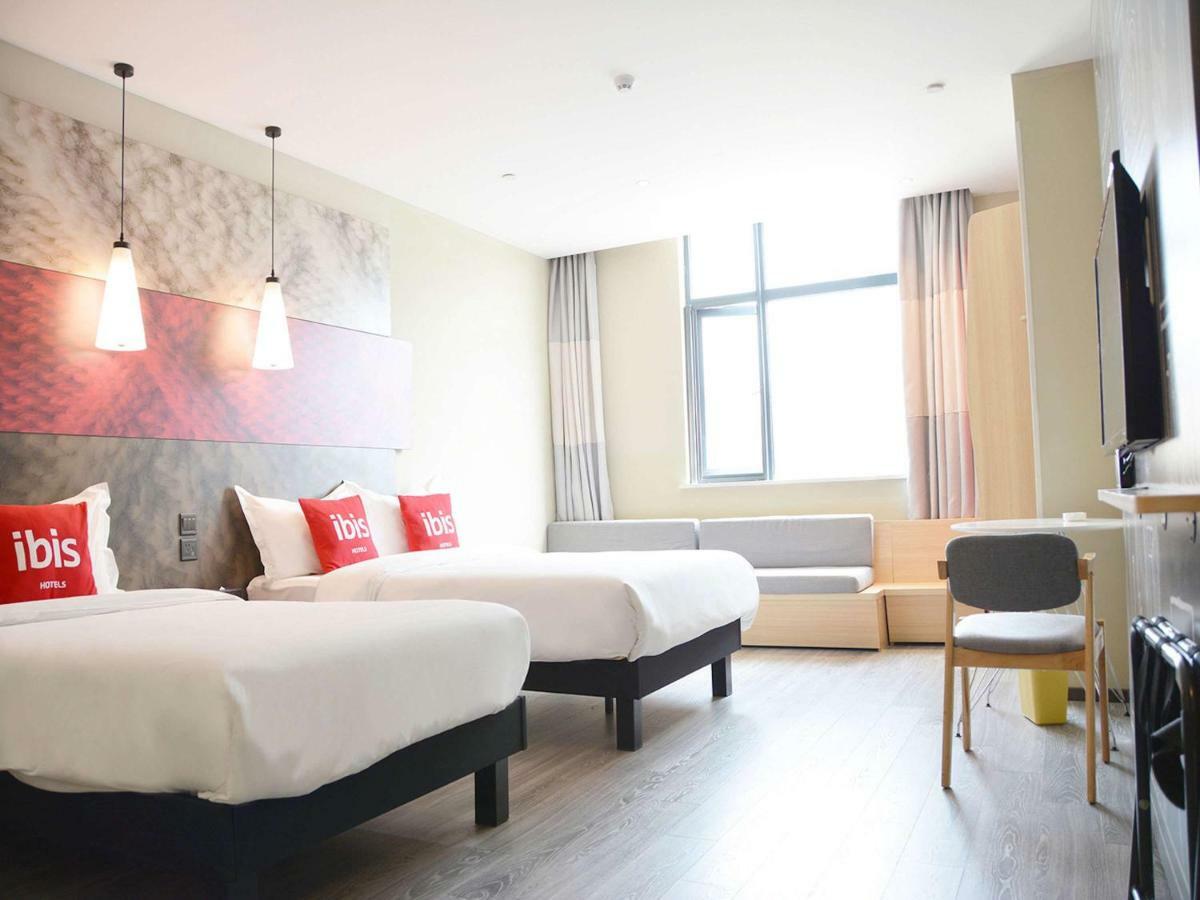 Ibis Nanjing Tianyin Avenue Hotel Exterior photo