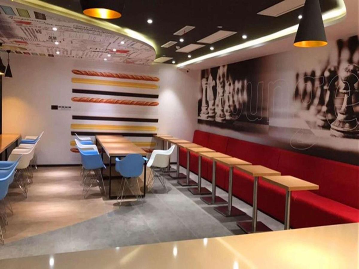 Ibis Nanjing Tianyin Avenue Hotel Exterior photo
